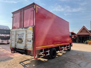 ISUZU NPR 150แรงม้า รถบรรทุก 6ล้อ ตู้แห้ง ปี2015