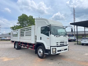 ISUZU FTR 240แรงม้า รถบรรทุก 6ล้อ กระบะคอกสูง ปี2013