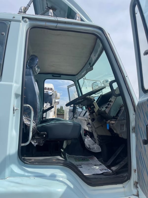 ISUZU FXZ 210แรงม้า รถบรรทุก 10ล้อ พื้นเรียบ ปี2003