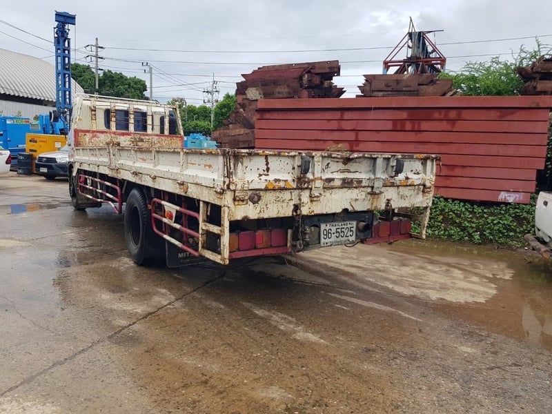 HINO FG 212แรงม้า รถบรรทุก 6ล้อ กระบะเหล็ก ปี2004฿ 495,000 -  ขายด่วน 6 ล้อ HINO FG กะบะ พื้นเรียบ 