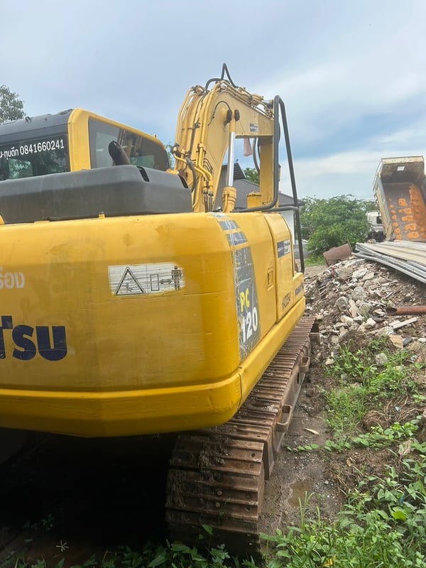 รถแบ็คโฮ KOMATSU PC1200-8    93 แรงม้า ปี 2011 