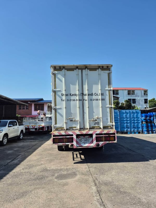 MITSUBISHI FUSO FM 240แรงม้า รถบรรทุก 6ล้อ ตู้แห้ง ฿ 500,000 - ปี2551 เลขไมล์น้อยกว่า 500,000 กม.