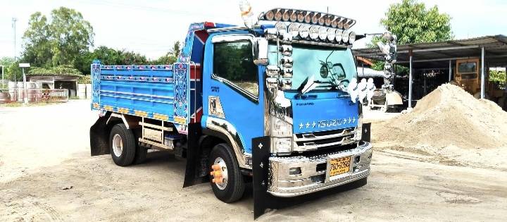ISUZU FRR 210แรงม้า รถบรรทุก 6ล้อ ดั้มพ์ เลขไมล์น้อยกว่า 100,000 กม.