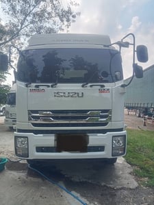 หัวลากพร้อมหางก้าง