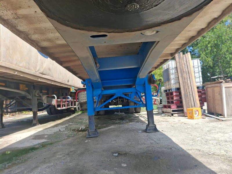 หัวลากพร้อมหางก้าง