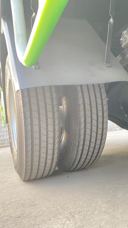 HINO FG 212แรงม้า รถบรรทุก 6ล้อ ตู้แห้ง ปี2012