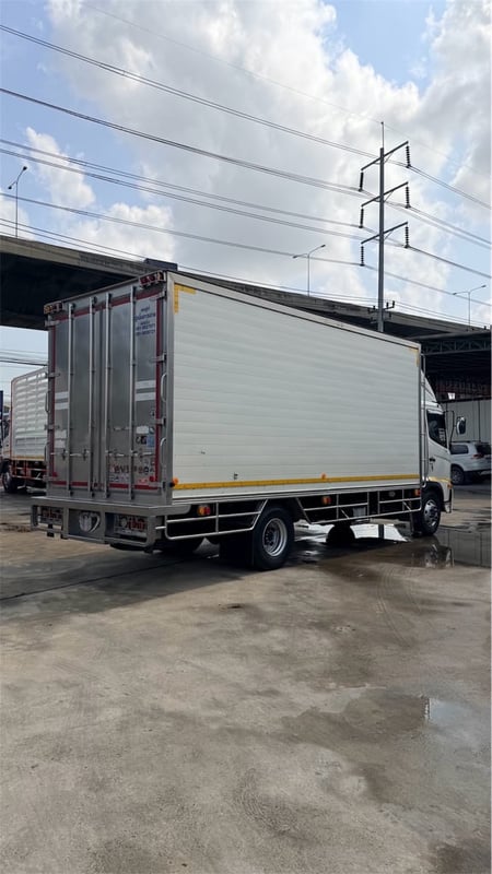 HINO FC 175แรงม้า รถบรรทุก 6ล้อ ตู้เย็น ปี2020 มือเดียว ไม่เคยเกิดเหตุ
