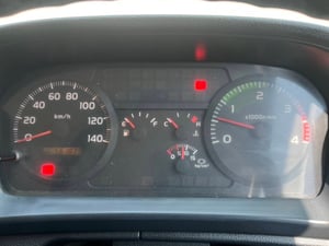 HINO FG 212แรงม้า รถบรรทุก 6ล้อ ตู้แห้ง ปี2013