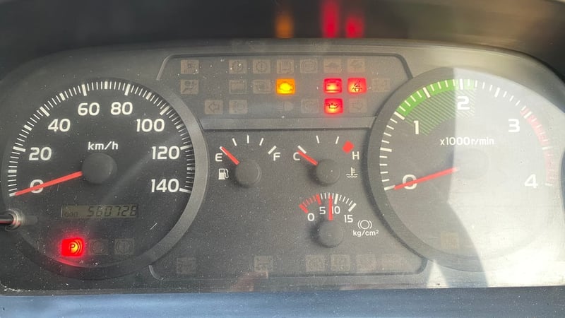 HINO FG 212แรงม้า รถบรรทุก 6ล้อ ตู้แห้ง ปี2012