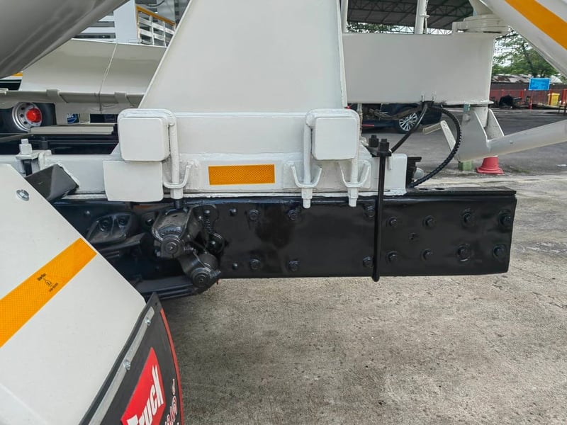 HINO FC 175แรงม้า รถบรรทุก 6ล้อ โม่ผสมปูน ปี2017