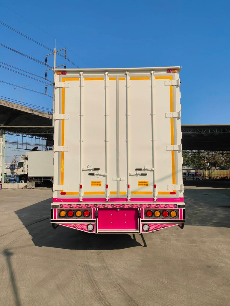 HINO FG 240แรงม้า รถบรรทุก 6ล้อ ตู้แห้ง ปี2018