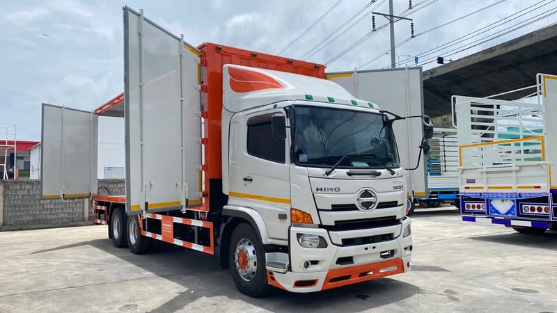 HINO FL 260แรงม้า รถบรรทุก 10ล้อ ตู้แห้ง ปี2016