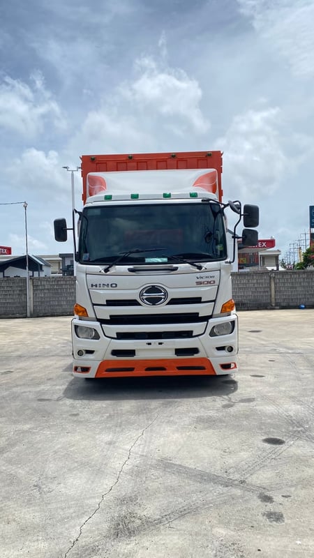 HINO FL 260แรงม้า รถบรรทุก 10ล้อ ตู้แห้ง ปี2016