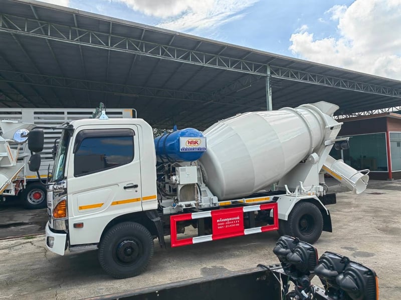 HINO FC 175แรงม้า รถบรรทุก 6ล้อ โม่ผสมปูน ปี2017