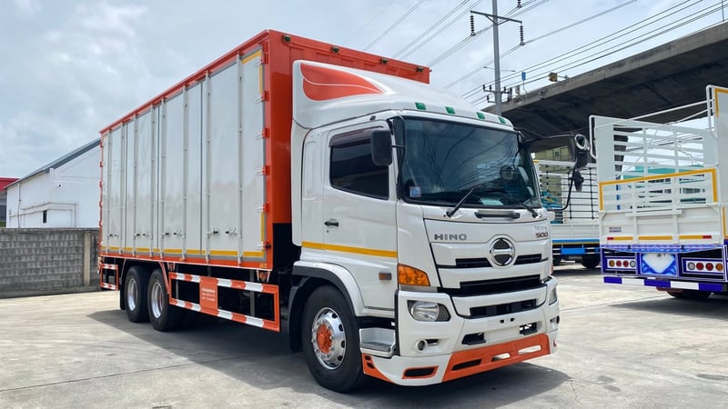HINO FL 260แรงม้า รถบรรทุก 10ล้อ ตู้แห้ง ปี2016