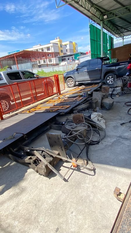 ลิฟต์ท้าย