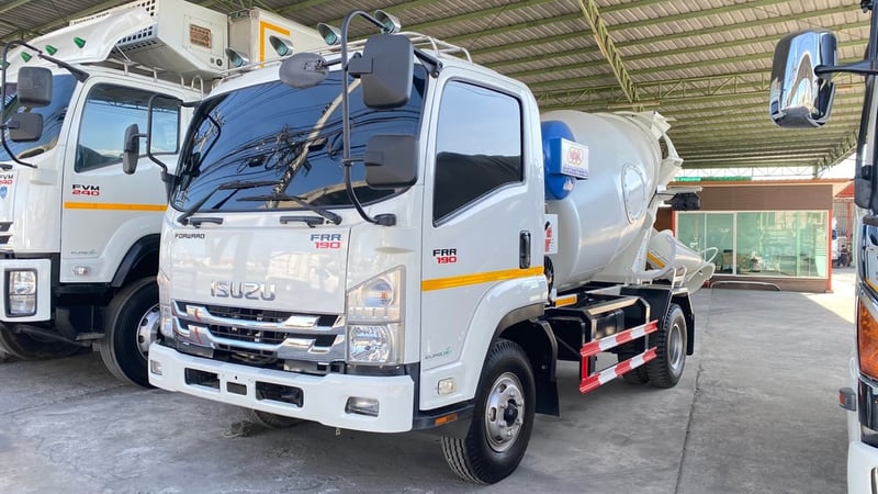 รถโม่ผสมปูน 3Q รถโม่ผสมปูน 3Q