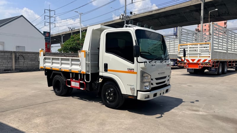 ISUZU NMR 130แรงม้า รถบรรทุก 6ล้อ ดั้มพ์ ไมล์32,xxx กม.