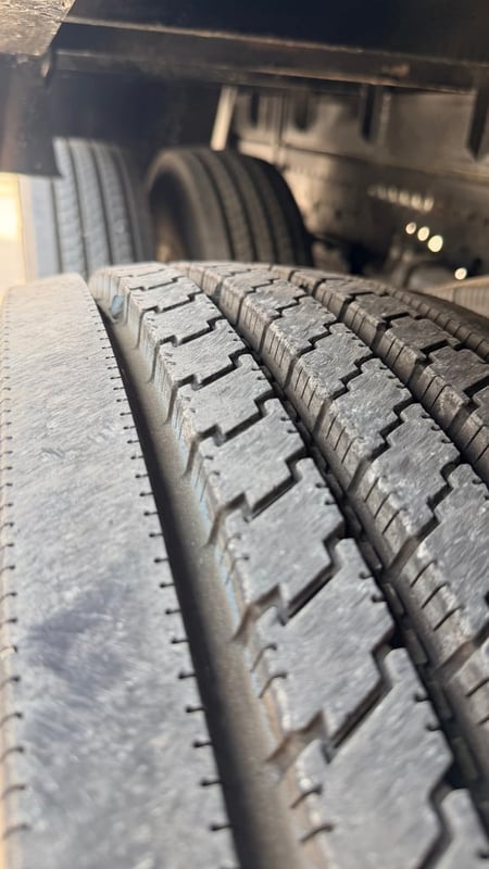 HINO FL 260แรงม้า รถบรรทุก 10ล้อ ตู้แห้ง ปี2016