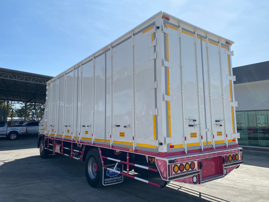HINO FG 240แรงม้า รถบรรทุก 6ล้อ ตู้แห้ง ปี2018 HINO FG 240แรงม้า รถบรรทุก 6ล้อ ตู้แห้ง ปี2018