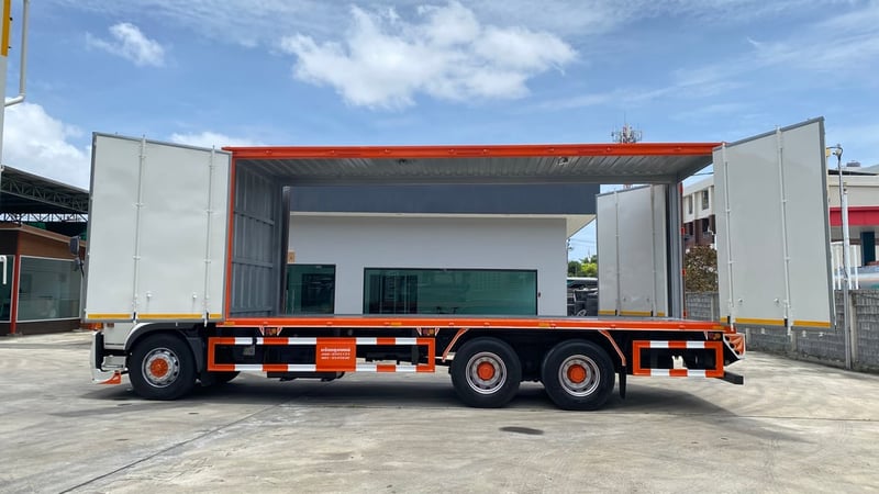 HINO FL 260แรงม้า รถบรรทุก 10ล้อ ตู้แห้ง ปี2016