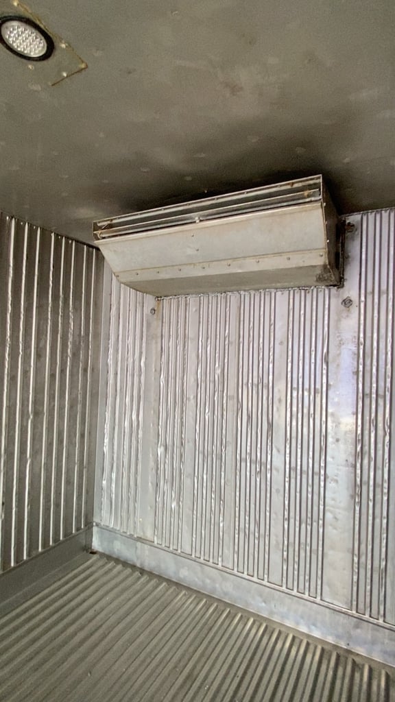 ISUZU FVM 240แรงม้า รถบรรทุก 10ล้อ ตู้เย็น ปี2017