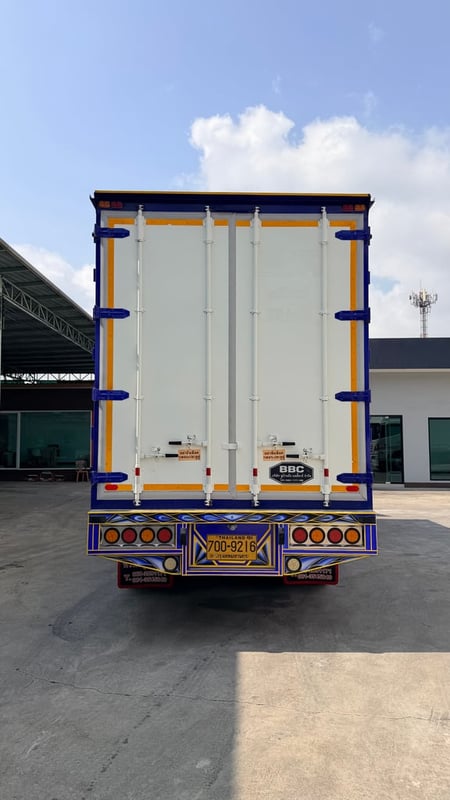 HINO FL 260แรงม้า รถบรรทุก 10ล้อ ตู้แห้ง ปี2016