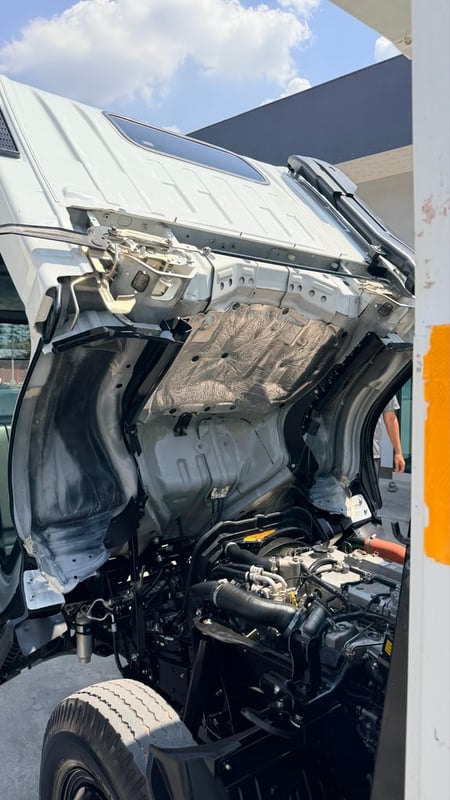 ISUZU NMR 130แรงม้า รถบรรทุก 6ล้อ ดั้มพ์ ไมล์32,xxx กม.