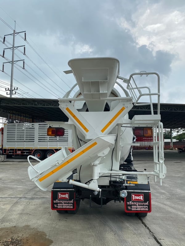 รถโม่ผสมปูน 3Q รถโม่ผสมปูน 3Q