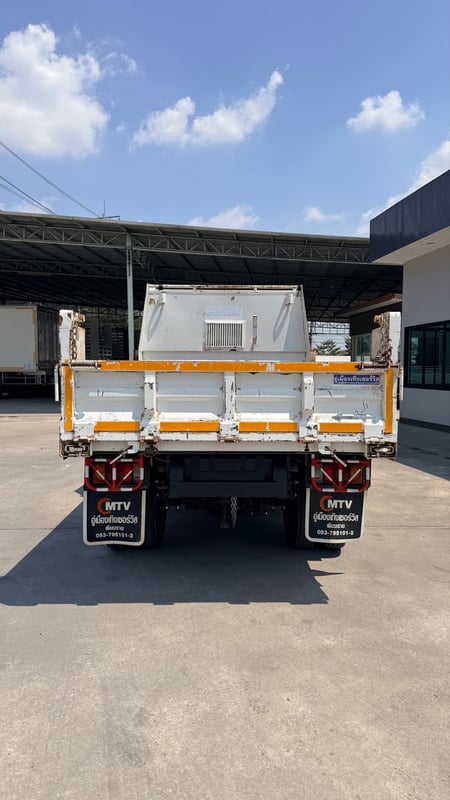 ISUZU NMR 130แรงม้า รถบรรทุก 6ล้อ ดั้มพ์ ไมล์32,xxx กม.