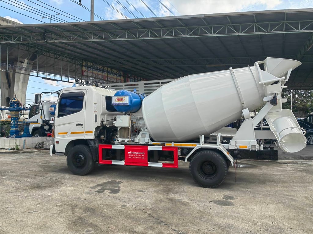 HINO FC 175แรงม้า รถบรรทุก 6ล้อ โม่ผสมปูน ปี2017