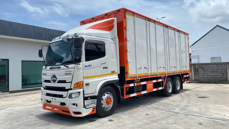 HINO FL 260แรงม้า รถบรรทุก 10ล้อ ตู้แห้ง ปี2016