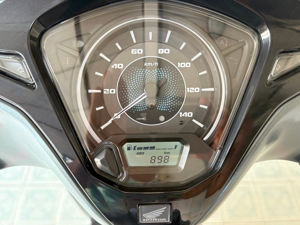 Lead125 4V โฉม2025 รถเดือนเดียว สภาพซื้อจอด มีเก็บปลายทาง ออกรถง่าย ไม่ต้องค้ำ วิ่ง900 ปี68 Lead125 4V โฉม2025 รถเดือนเดียว สภาพซื้อจอด มีเก็บปลายทาง ออกรถง่าย ไม่ต้องค้ำ วิ่ง900 ปี68