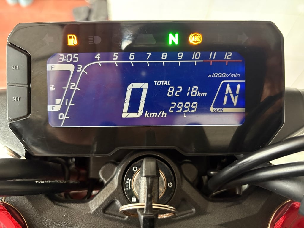 CB150R ABS โฉม2023 รถบ้านฝากขาย เอกสารครบ สภาพเดิมศูนย์ ชุดสีสวย จัดส่งได้ทั่วไทย มีเก็บปลายทาง วิ่ง8000 ปี67