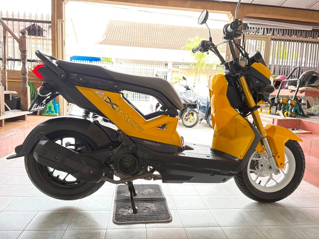 Zoomer-x มีสมุดคู่มือ เครื่องดี ศูนย์ดี ชุดสีสวย เอกสารครบ ไม่เคยล้ม รถมือเดียว ใช้งานน้อย ผ่อนได้ทั่วไทย วิ่ง9000 กลางปี63