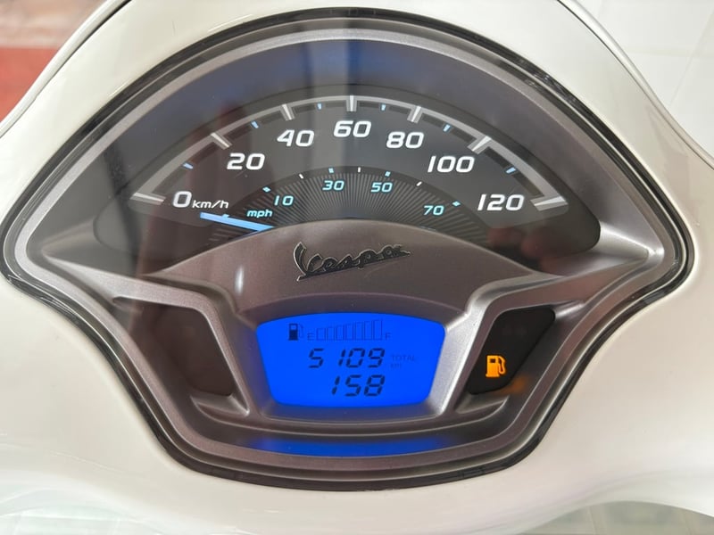 LX125 IGET กุญแจ2ดอก สภาพใสกริ๊บ มีรับประกัน มีเก็บปลายทาง รถไม่เคยล้ม สีเดิมโรงงาน ตัวถังไม่มีสนิม วิ่ง5000 ปี67 LX125 IGET กุญแจ2ดอก สภาพใสกริ๊บ มีรับประกัน มีเก็บปลายทาง รถไม่เคยล้ม สีเดิมโรงงาน ตัวถังไม่มีสนิม วิ่ง5000 ปี67