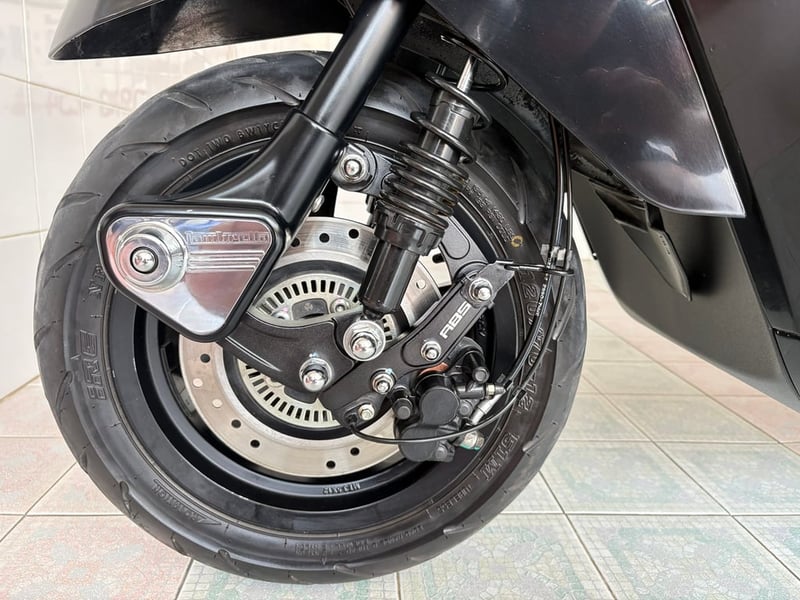 Lambretta X300 SR วิ่ง 8000 โล ปี67 Lambretta X300 SR วิ่ง 8000 โล ปี67