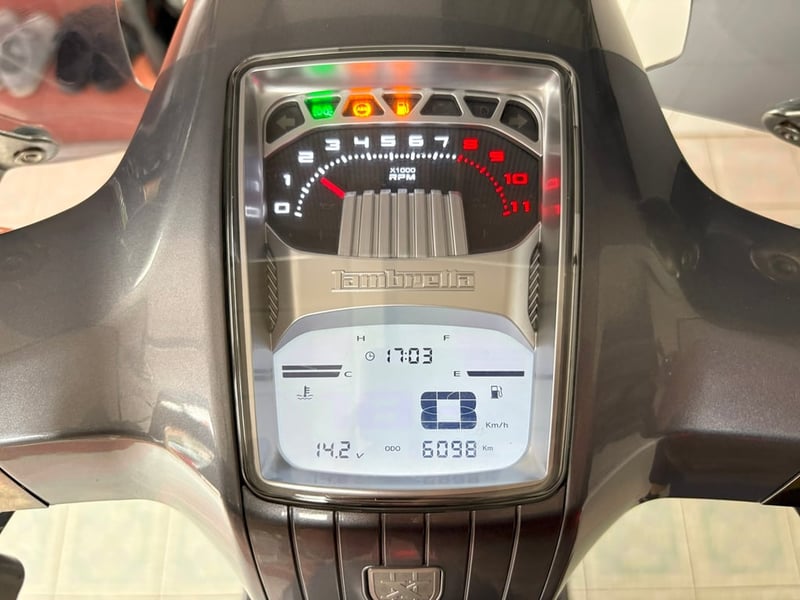 X300 รถมือเดียว สภาพซื้อจอด ไม่เคยล้ม สีเดิมบางๆ ตัวถังสวยไม่บุบ ไม่มีสนิม ผ่อนได้ทั่วไทย วิ่ง6000 ปี66 X300 รถมือเดียว สภาพซื้อจอด ไม่เคยล้ม สีเดิมบางๆ ตัวถังสวยไม่บุบ ไม่มีสนิม ผ่อนได้ทั่วไทย วิ่ง6000 ปี66