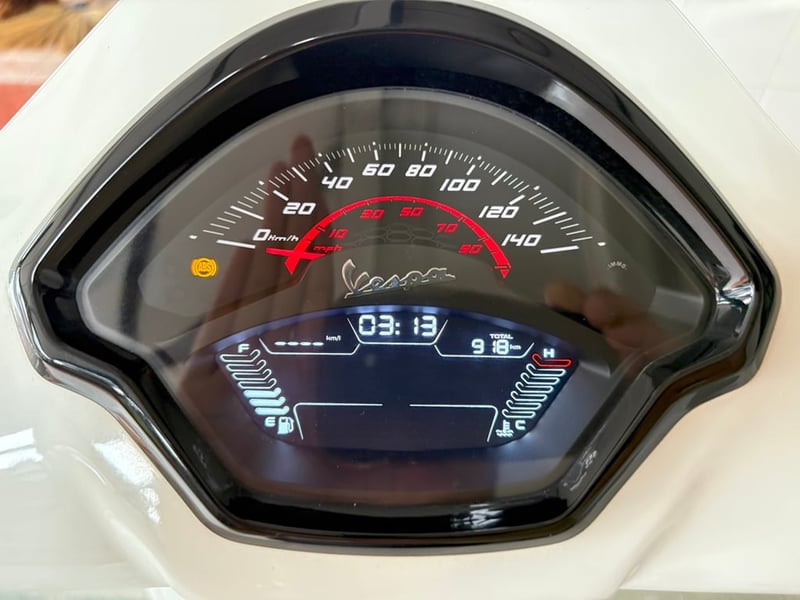 GTS150 IGET ABS กุญแจครบ มีสมุดรับประกัน รถมือเดียว สภาพมือ1 สีเดิมบางๆ ตัวถังสวย ไม่เคยล้ม วิ่ง900 ปลายปี66 GTS150 IGET ABS กุญแจครบ มีสมุดรับประกัน รถมือเดียว สภาพมือ1 สีเดิมบางๆ ตัวถังสวย ไม่เคยล้ม วิ่ง900 ปลายปี66