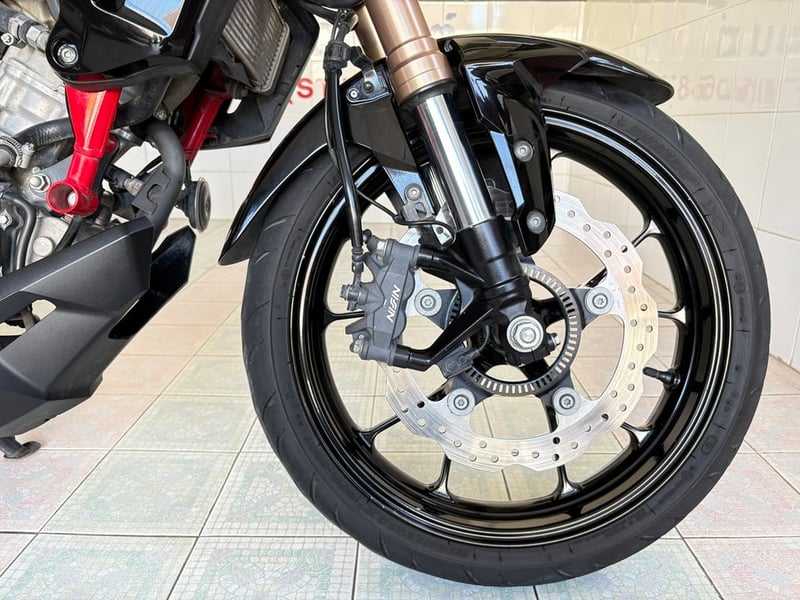Honda CB150 ABS วิ่ง 7000 โล ปี67 Honda CB150 ABS วิ่ง 7000 โล ปี67