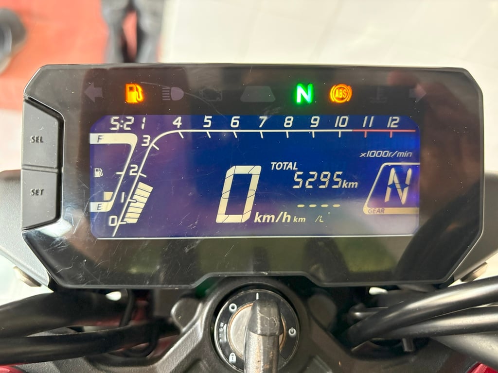 CB150R ABS โฉม2023 ไมล์แท้ รถสภาพเดิม ไม่เคยล้ม ชุดสีไร้รอย ผ่อนได้ ดาวน์ต่ำ มีรับประกัน วิ่ง5000 ปี66