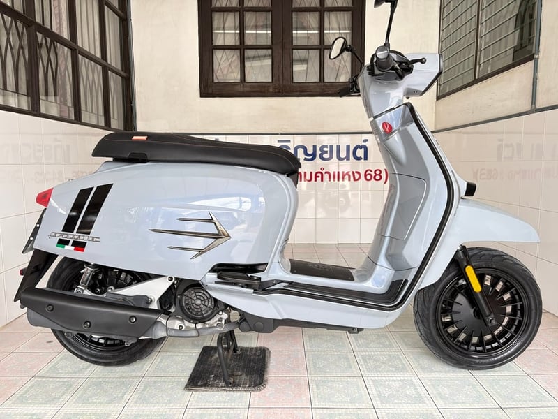 Lambretta V200 GP วิ่ง 6000 โล ปี68 Lambretta V200 GP วิ่ง 6000 โล ปี68