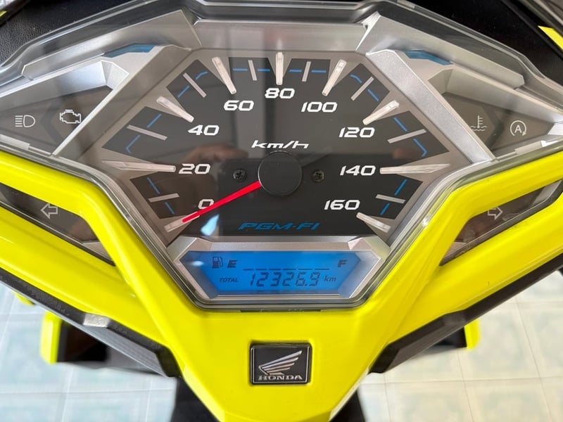 Honda Click125i  วิ่ง12000 โล  ปี61