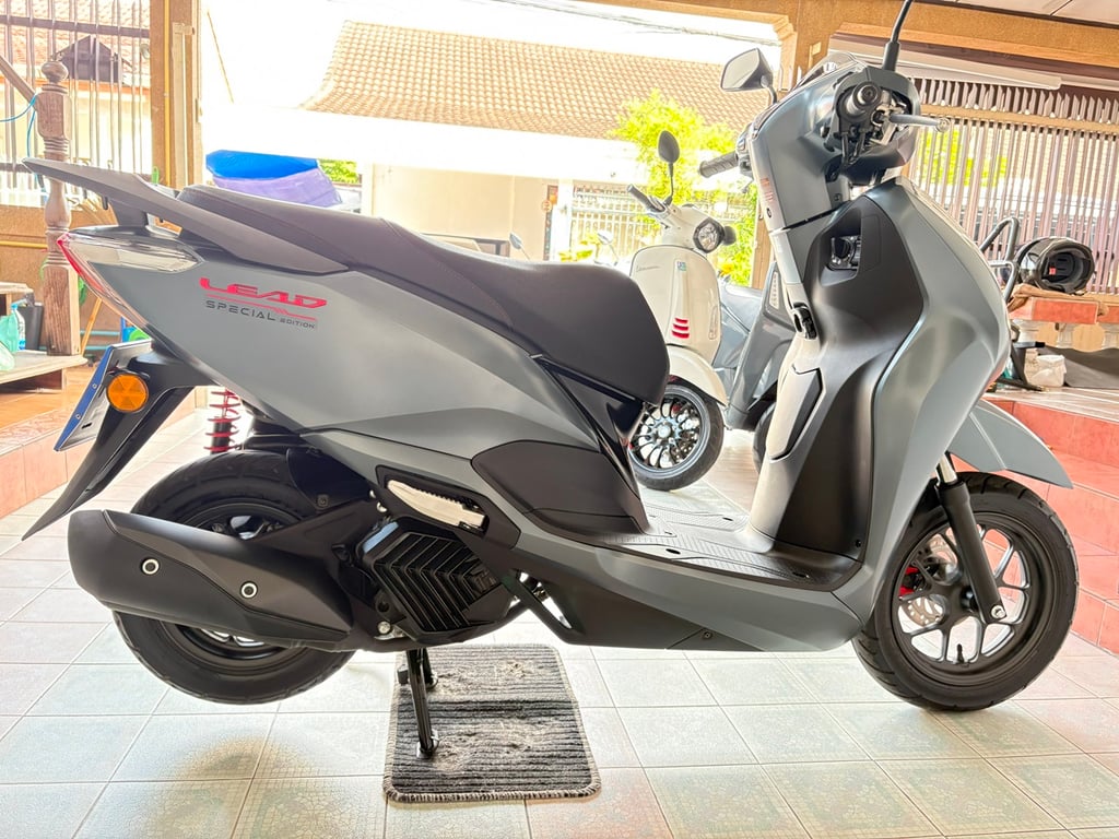 Lead125 4V โฉม2025 รถเดือนเดียว สภาพซื้อจอด มีเก็บปลายทาง ออกรถง่าย ไม่ต้องค้ำ วิ่ง900 ปี68