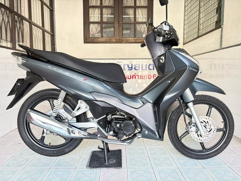 Honda Wave125i วิ่ง 8000 โล ปี67 Honda Wave125i วิ่ง 8000 โล ปี67