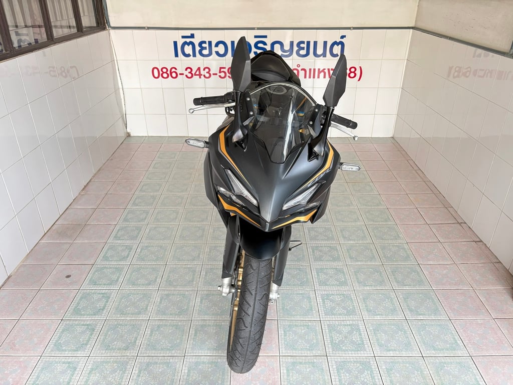 CBR150R ABS ผ่อนได้ ไม่ต้องค้ำ มีประกัน มีเก็บปลายทาง สภาพใสกริ๊บ ชุดสีไร้ริ้วรอย เครื่องเดิม วิ่ง5000 ปี66