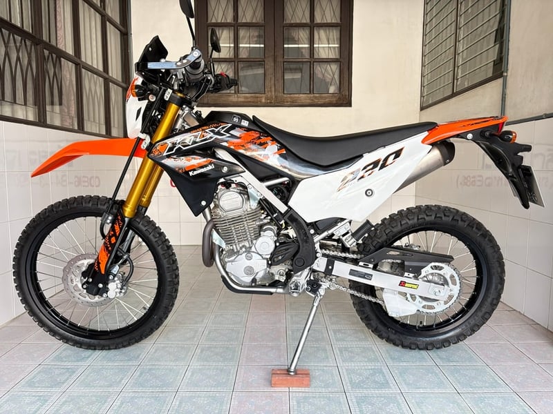 Kawasaki KLX230 SE วิ่ง 1000 โล ปี67 Kawasaki KLX230 SE วิ่ง 1000 โล ปี67