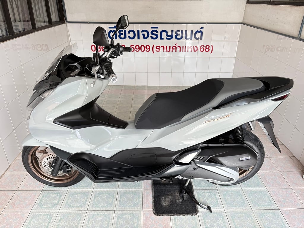 PCX160 ABS โฉม2023 ผ่อนได้ ไม่ต้องค้ำ มีประกัน มีเก็บปลายทาง เอกสารครบ สภาพใสกริ๊บ เครื่องเดิม ศูนย์ดี วิ่ง6000 ปลายปี66
