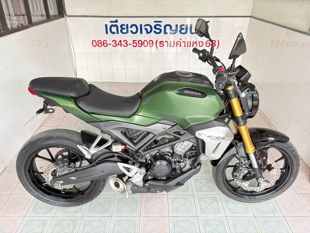 CB150R รถมือเดียว สมุดคู่มือครบ เจ้าของดูแลดี สภาพใสกริ๊บ ชุดสีสวย เครื่องเดิม  วิ่ง8000 กลางปี68