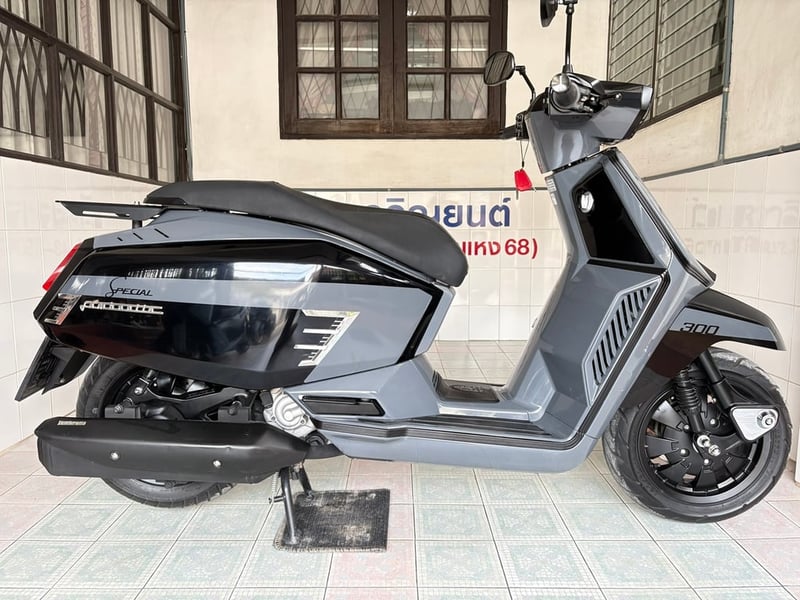 Lambretta X300 Special วิ่ง 6000 โล ปี67 Lambretta X300 Special วิ่ง 6000 โล ปี67
